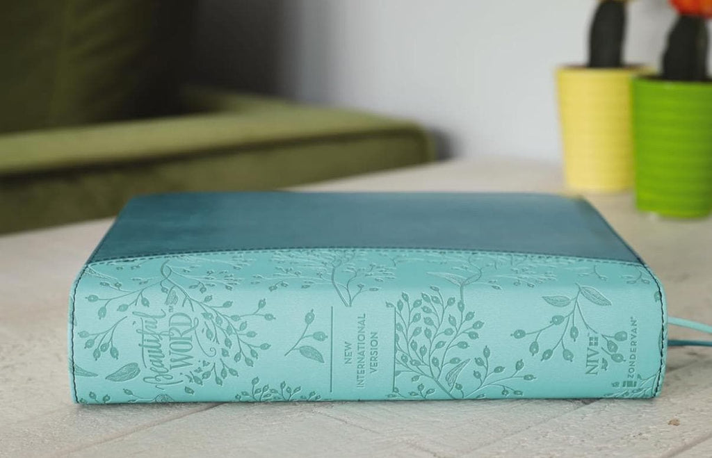 Biblia NVI La Bella Palabra personalizada - Verde azulado, más de 600 ilustraciones