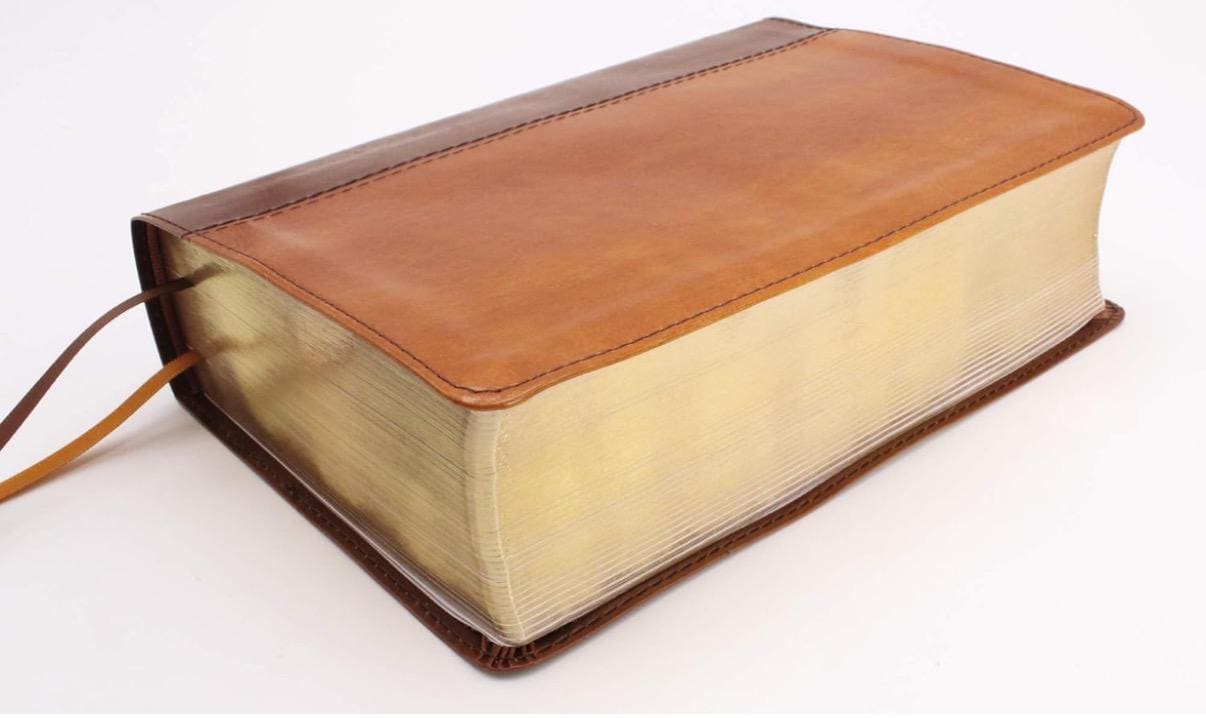 NVI Personalizada, Biblia de letra grande compacta, Piel sintética, Marrón, Letra roja, Comfort Print