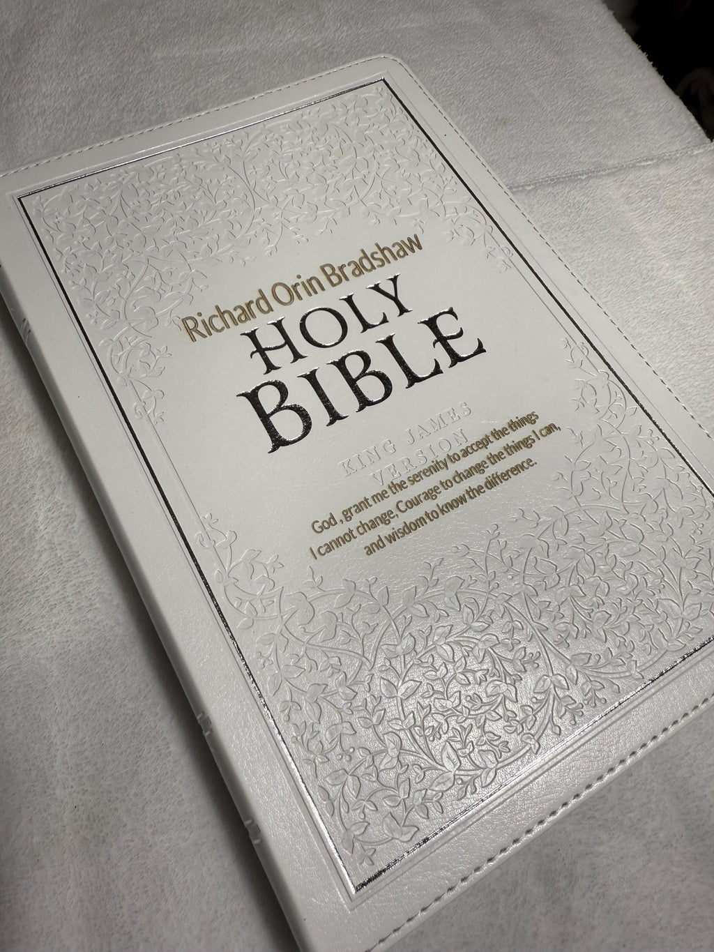 Biblia KJV personalizada de piel sintética blanca, con índice, edición con letras rojas