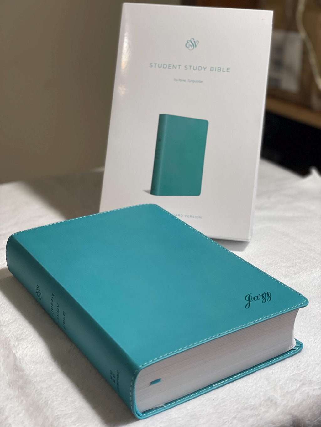 Biblia de estudio para estudiantes ESV grabada con láser