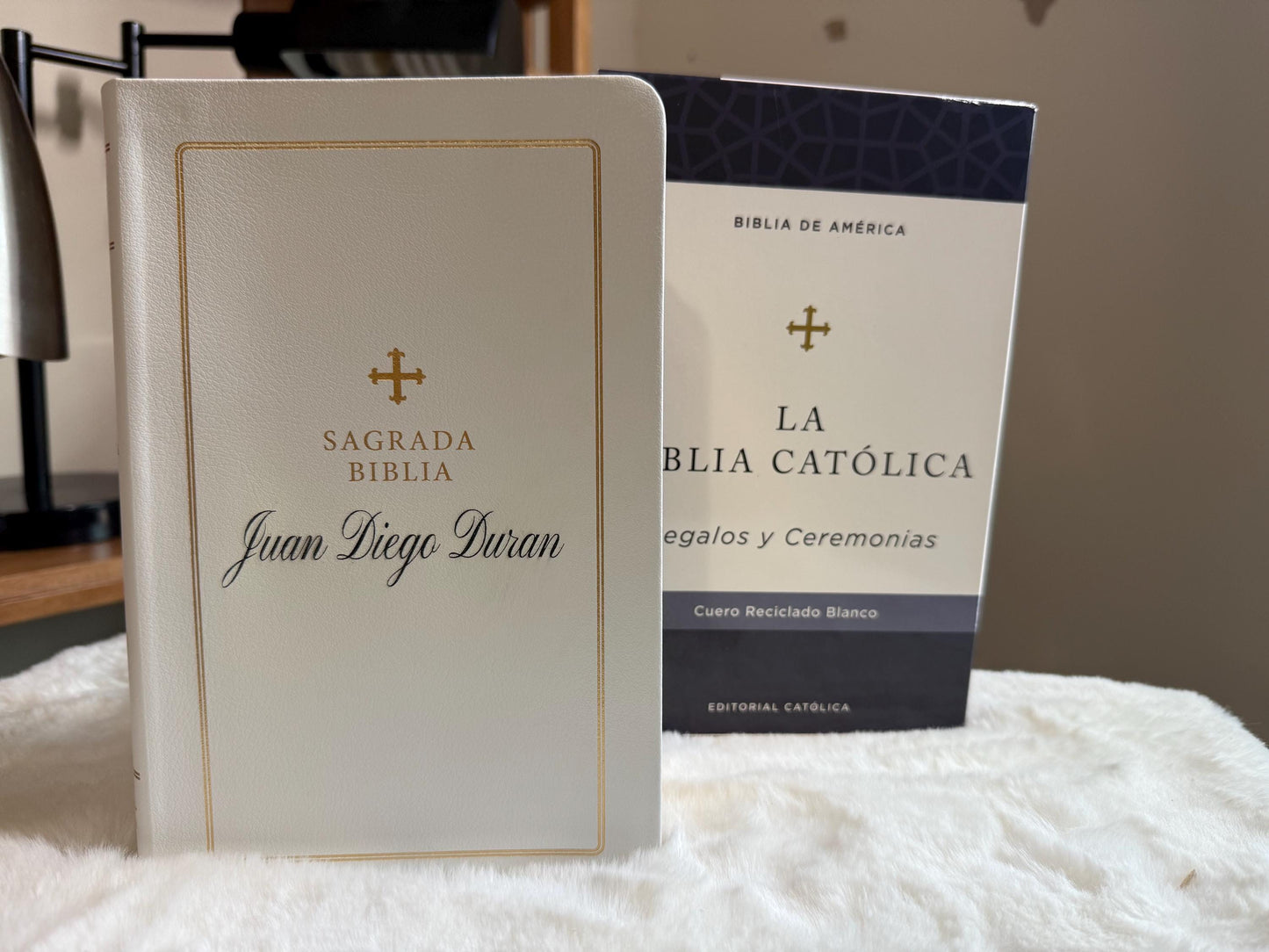 Personalized Biblia Catolica, Recycled Leather, Comfort Print (Spanish Edition)