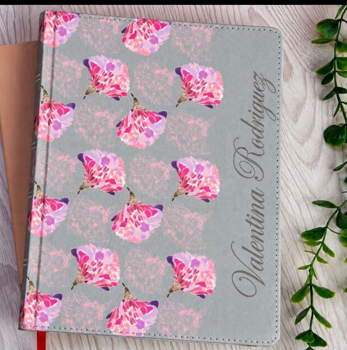 Personalized Biblia Reina Valera 1960 de apuntes gris y floreado , tela impresa | RVR 1960 NoteTaking Bible, Grey and Pink, Cloth