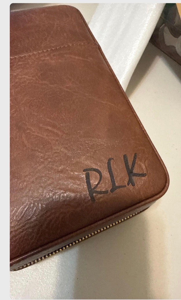 Humidor de puros de cuero personalizado, caja forrada de cedro con encendedor