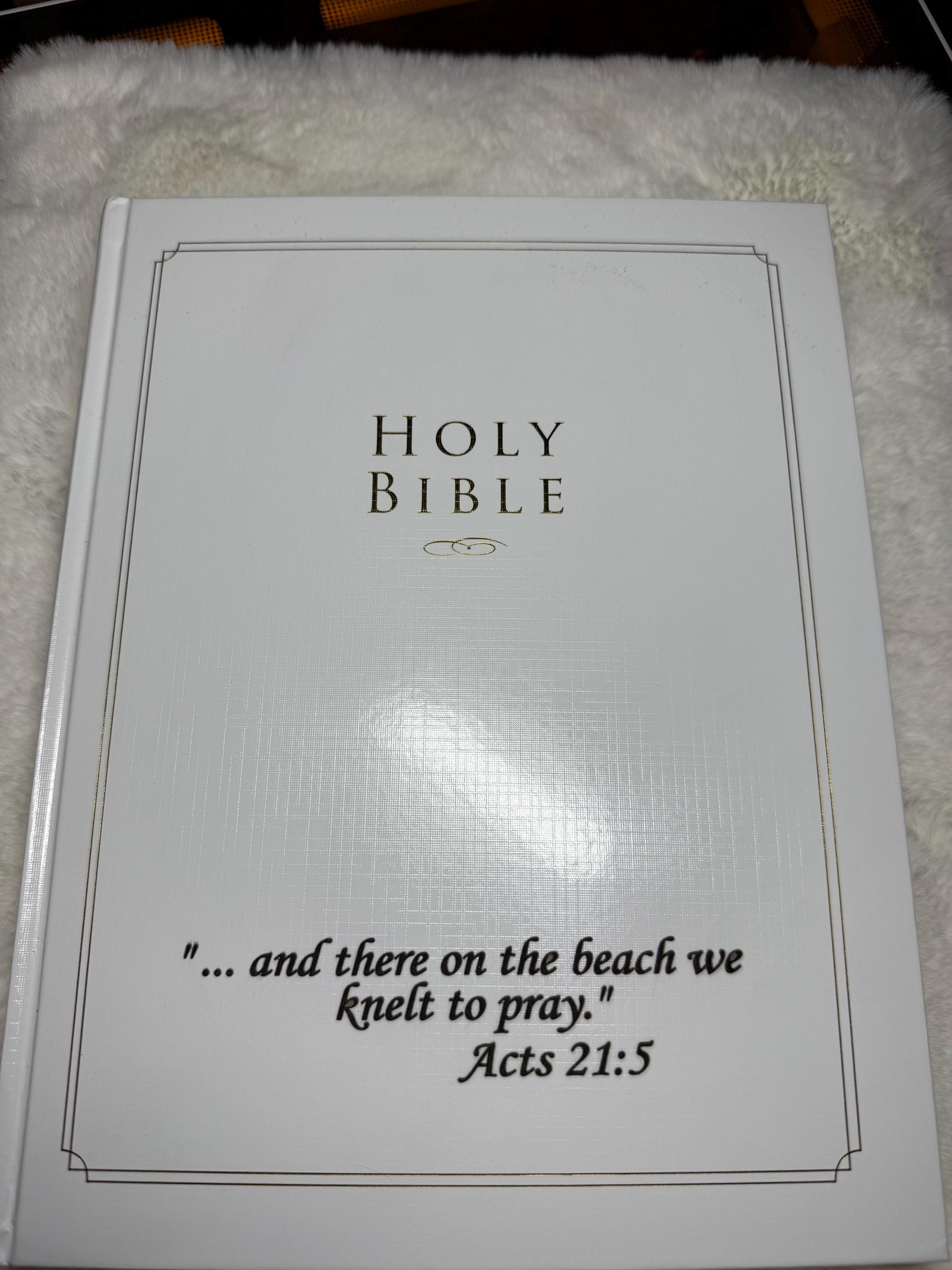 Biblia familiar NVI personalizada - Tapa dura grande, Letra roja