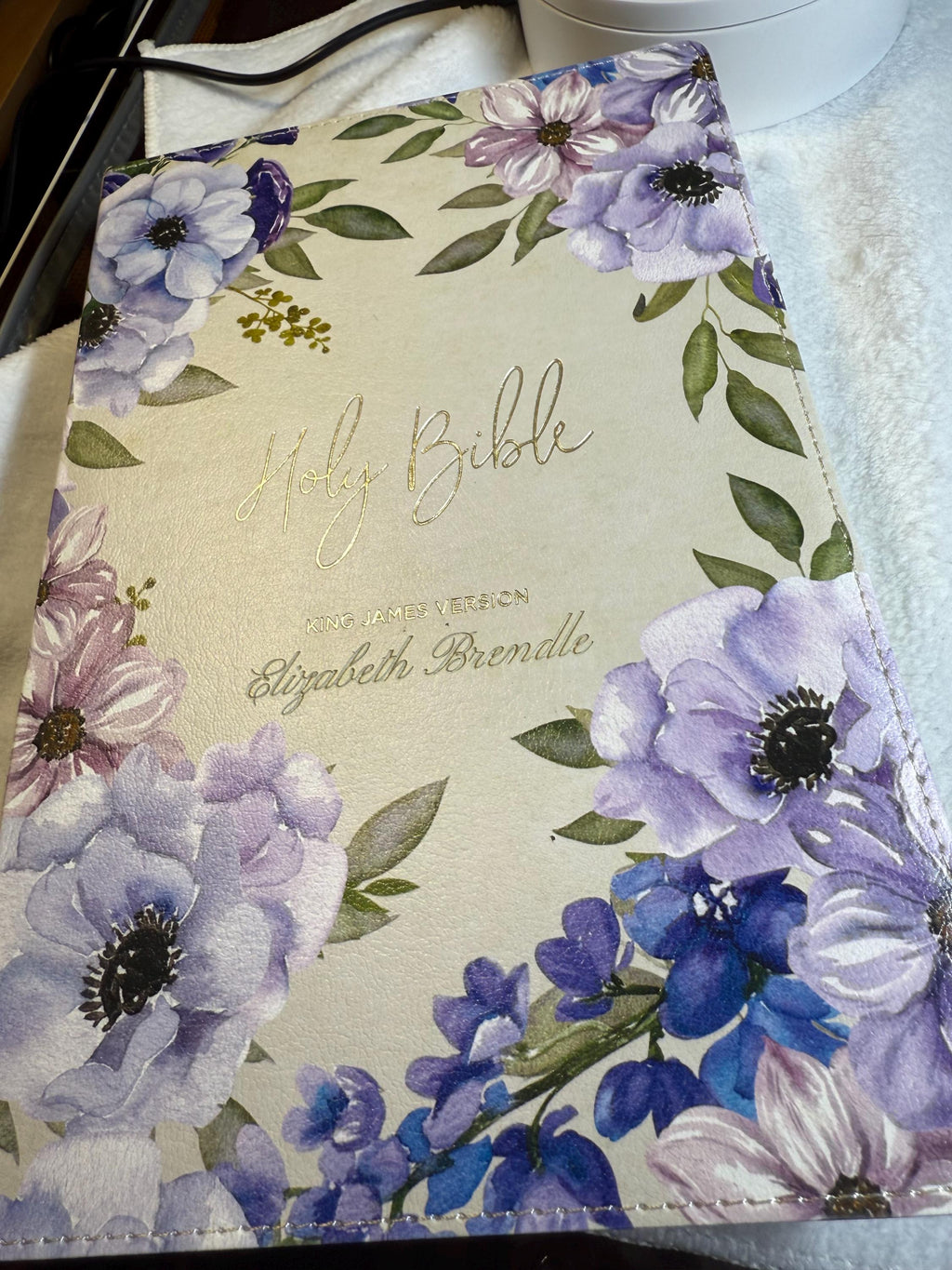 Personalized KJV Giant Print Bible - White Floral Vegan Leather