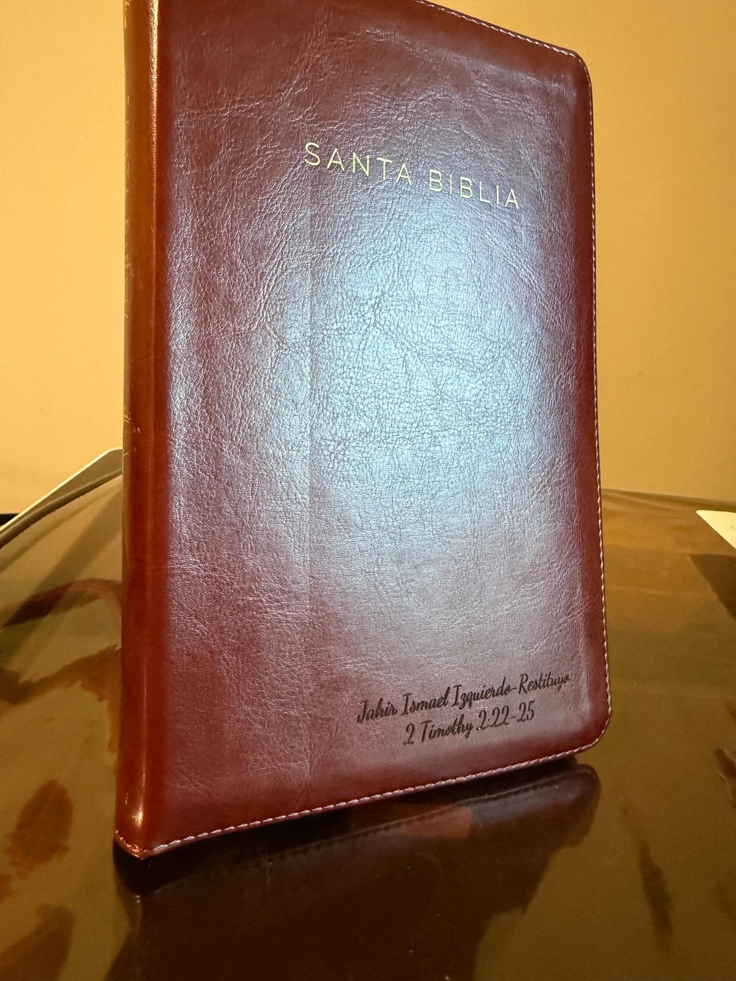 Personalized Biblia Reina Valera 1960 letra grande. Símil piel canela, cremallera, tamaño manual / Spanish Bible RVR 1960. Handy Size, Large