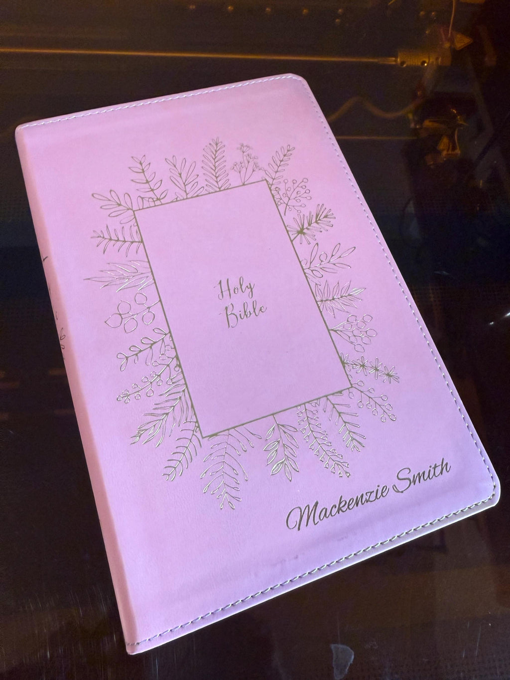 NKJV Biblia para niños personalizada, piel sintética, rosa
