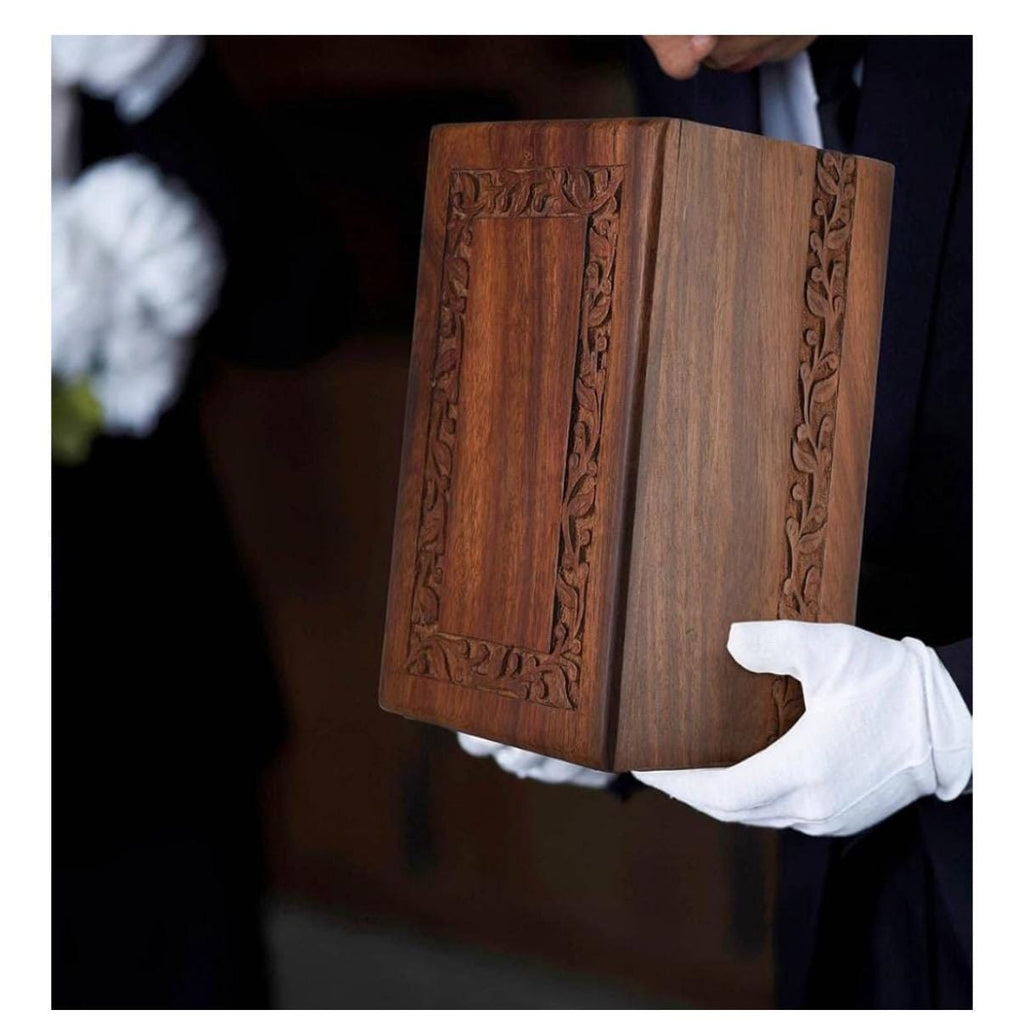 Urna de madera personalizada para cenizas humanas | Urnas de madera de palo de rosa grabadas con borde de tamaño grande de 200 pulgadas cúbicas | Urnas conmemorativas hechas a mano