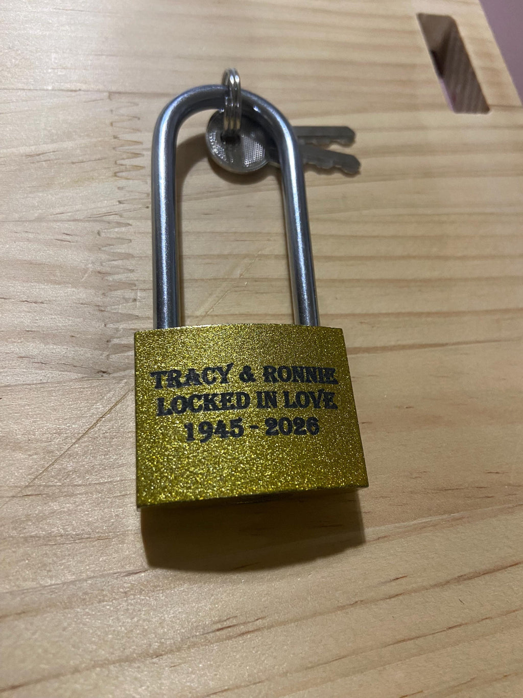 Candado Grabado Personalizado - Candado de Amor Personalizado con Grabado a Doble Cara