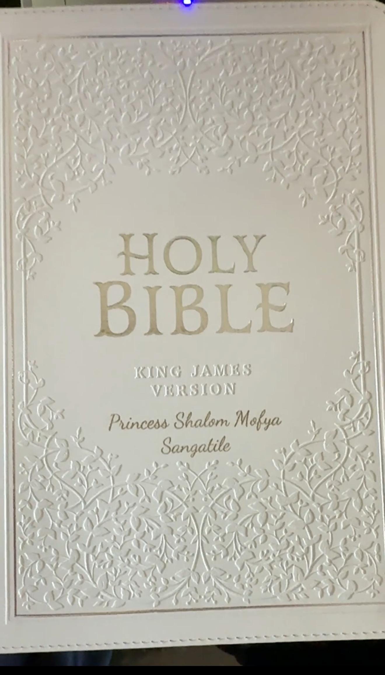 Biblia KJV personalizada de piel sintética blanca, con índice, edición con letras rojas