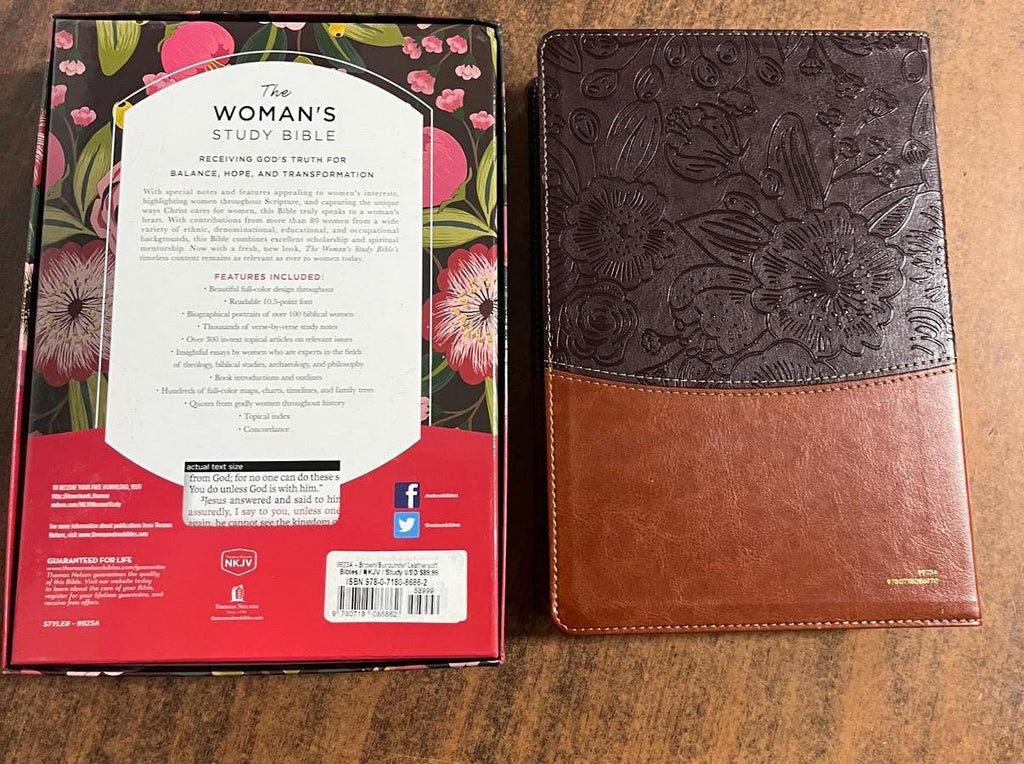 NKJV personalizada, La Biblia de Estudio de la Mujer, encuadernación rústica imitación piel, marrón/burgundy, Letra Roja, Edición a todo color: