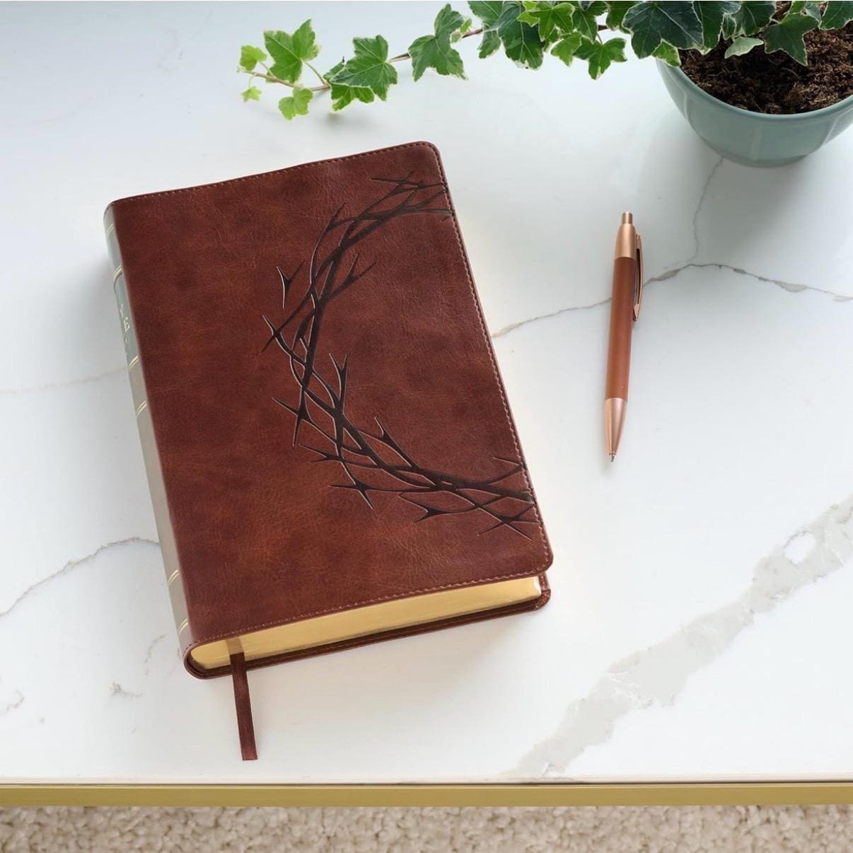 Personalized KJV Giant Print Bible - Chestnut, 14pt, Thumb Index