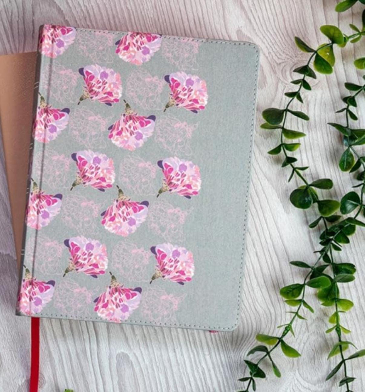 Personalized Biblia Reina Valera 1960 de apuntes gris y floreado , tela impresa | RVR 1960 NoteTaking Bible, Grey and Pink, Cloth