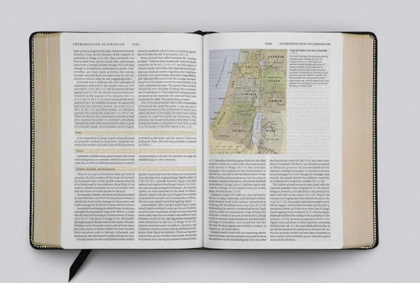 Personalized ESV Study Bible (Genuine Leather, Black): Holy Bible, English Standard Version