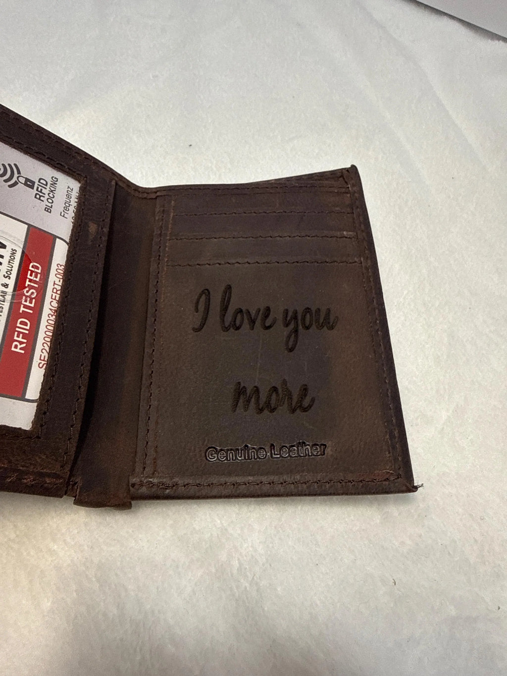Cartera Tríptico de Cuero Personalizada para Hombre